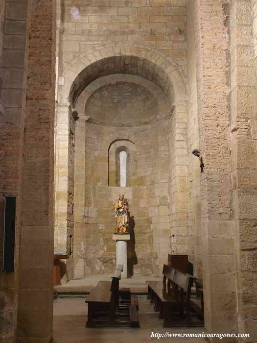 NAVE SUR HACIA LA CABECERA DEL TEMPLO